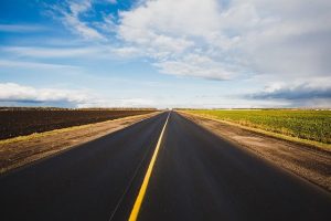Read more about the article אספלט, שימושיו בתעשייה ותהליך הכנתו